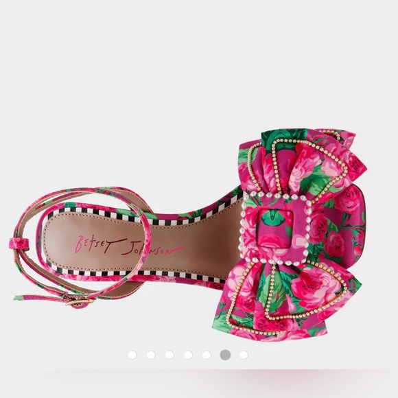 NIB Betsey Johnson Denly Fuchsia Floral Bow Heels 8.5 - Picture 5 of 6